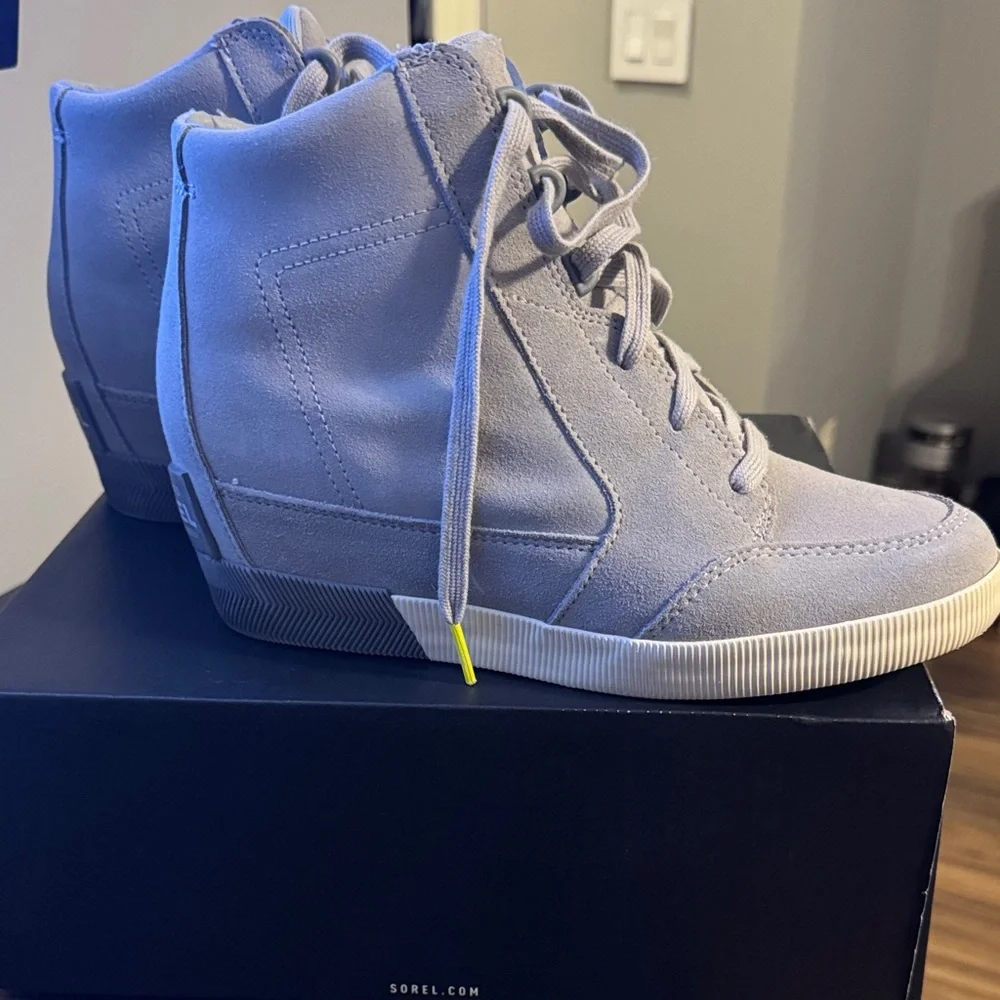 Sorel Women's Out 'N About Wedge - Dove and Quarry
